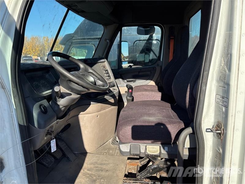 Freightliner Cascadia 125 وحدات الجر