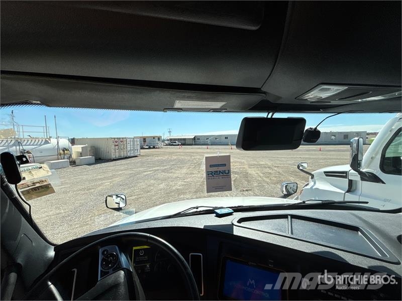 Freightliner Cascadia 126 Trekkers
