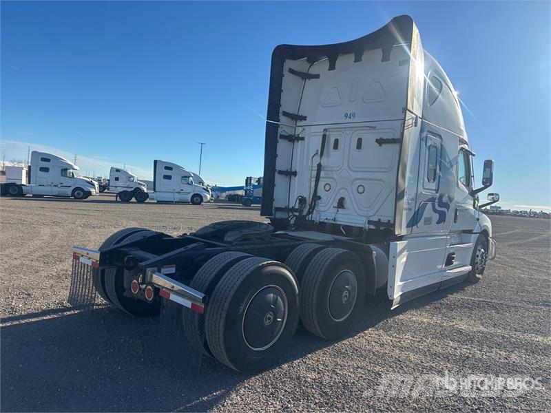 Freightliner Cascadia 126 وحدات الجر