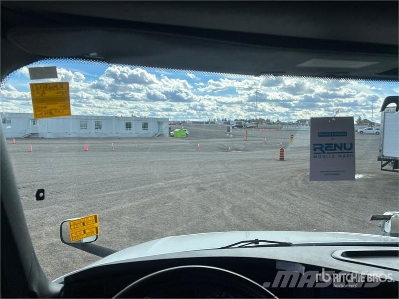 Freightliner Cascadia 126 وحدات الجر