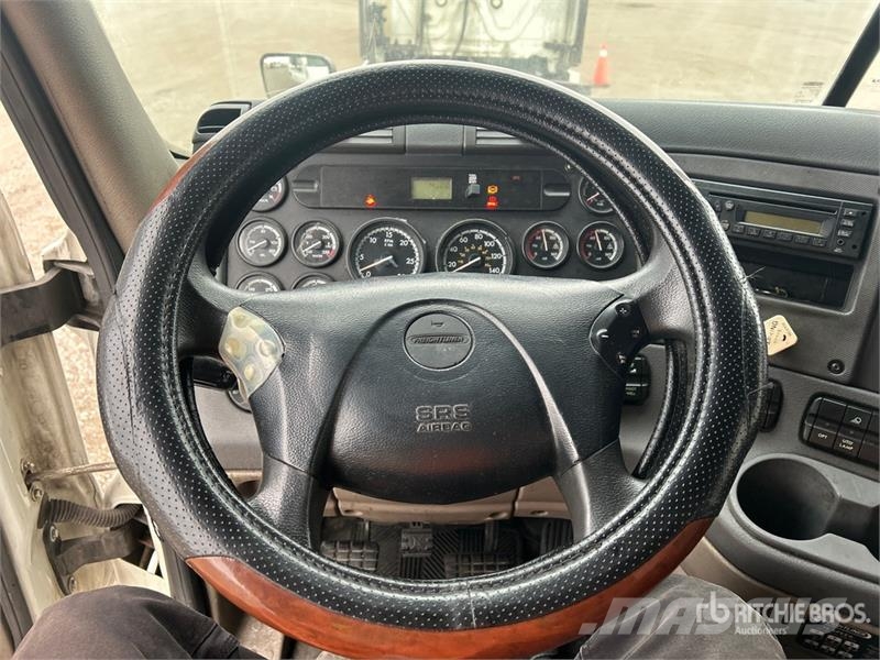 Freightliner Cascadia 125 曳引機組件
