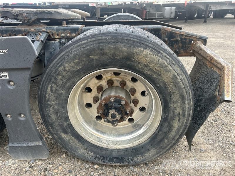 Freightliner Cascadia 126 6x4 T/A Sleeper Truck Tractor Tegljači