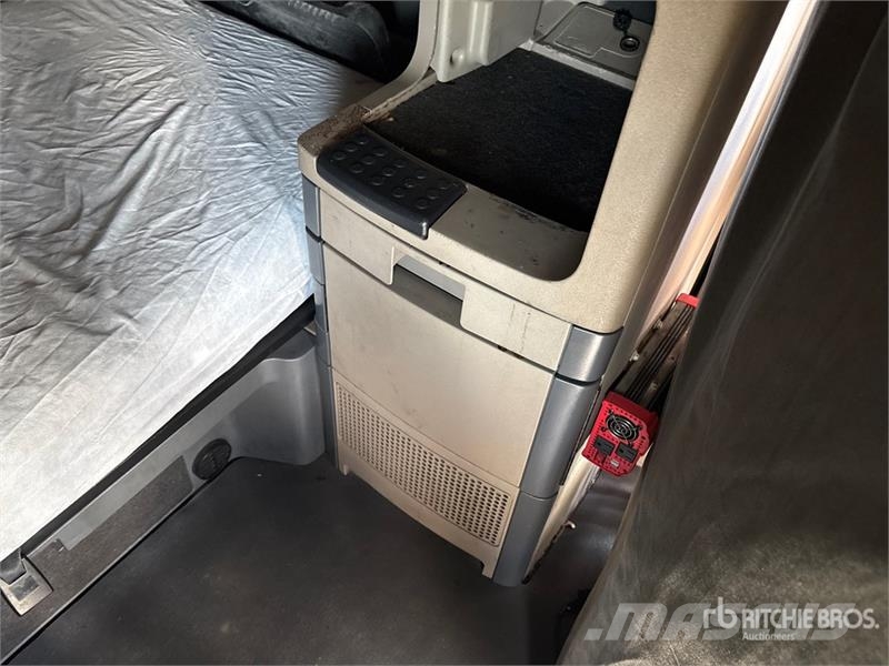 Freightliner Cascadia 125 6x4 Evolution T/A Sleeper Truck Tract Motrici e Trattori Stradali