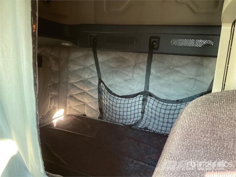 Freightliner Cascadia 125 6x4 Evolution T/A Sleeper Truck Tract Влекачи