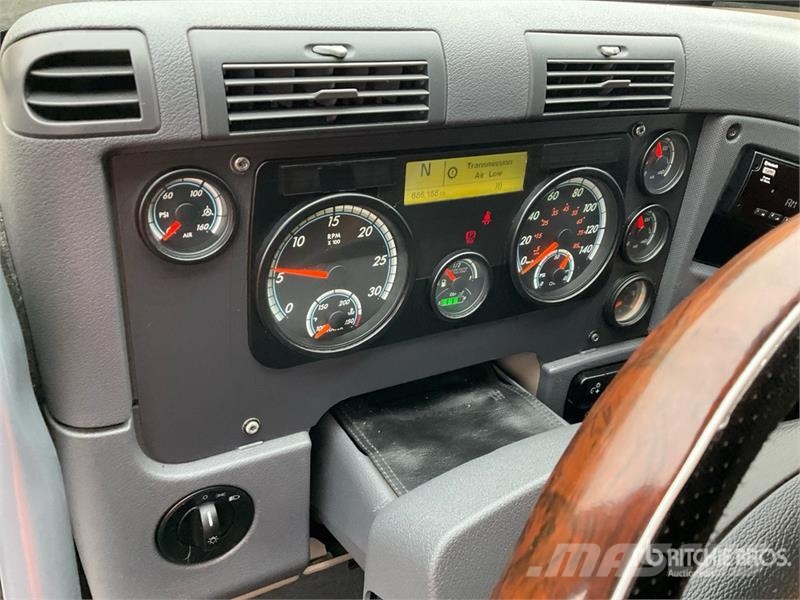 Freightliner Cascadia 113 Sattelzugmaschinen