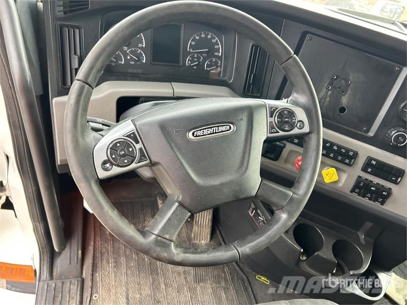 Freightliner Cascadia 116 Тягачі