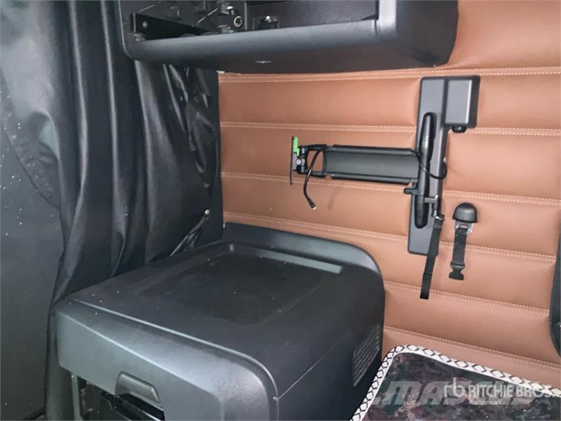 Freightliner Cascadia 126 6x4 T/A Sleeper Truck Tractor Motrici e Trattori Stradali