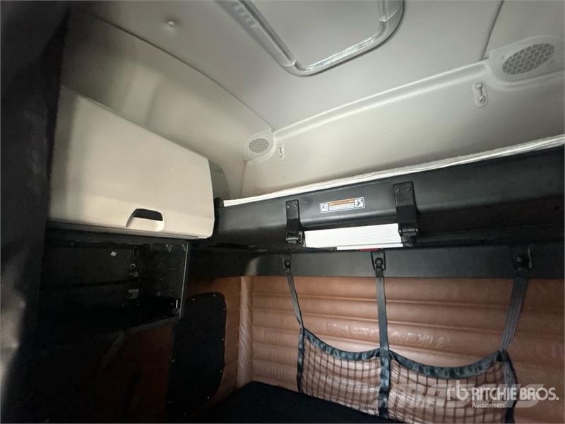 Freightliner Cascadia 126 Naudoti vilkikai