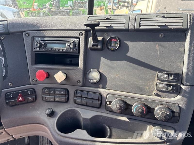 Freightliner Cascadia 125 Τράκτορες
