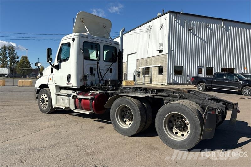 Freightliner Cascadia 125 وحدات الجر