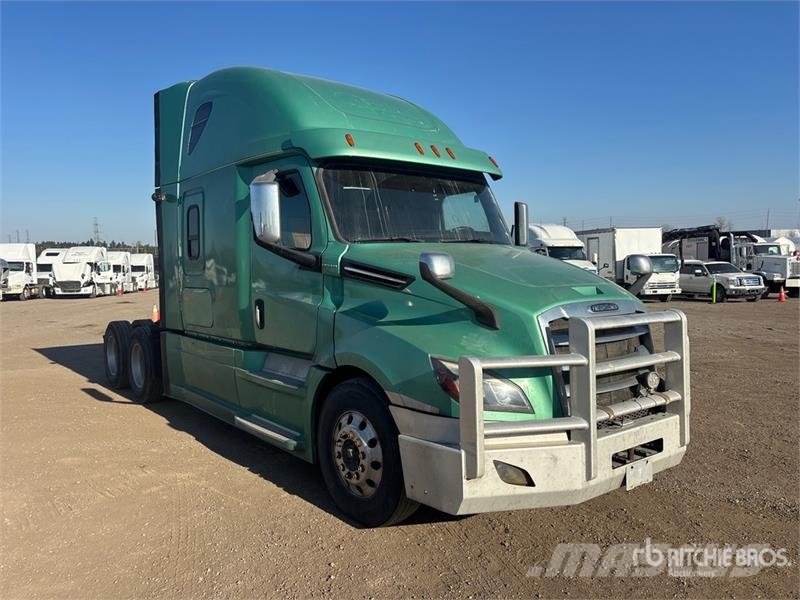 Freightliner Cascadia 126 6x4 T/A Sleeper Truck Tractor Truck Tractor Units