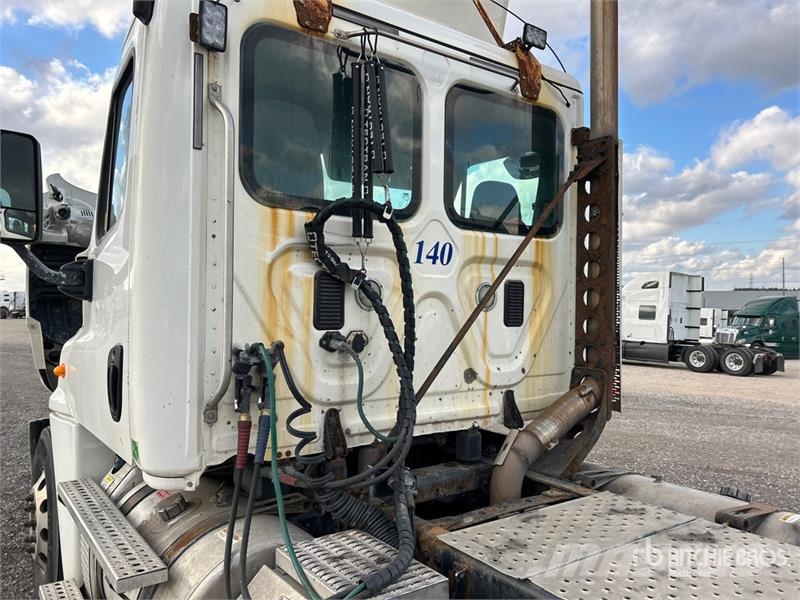 Freightliner Cascadia 125 Tractor Units
