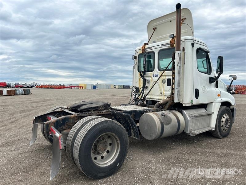 Freightliner Cascadia 125 Vetopöytäautot