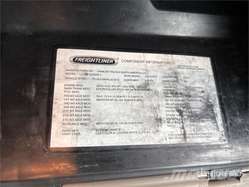 Freightliner Cascadia 125 T/A Sleeper Truck Tractor Sadulveokid