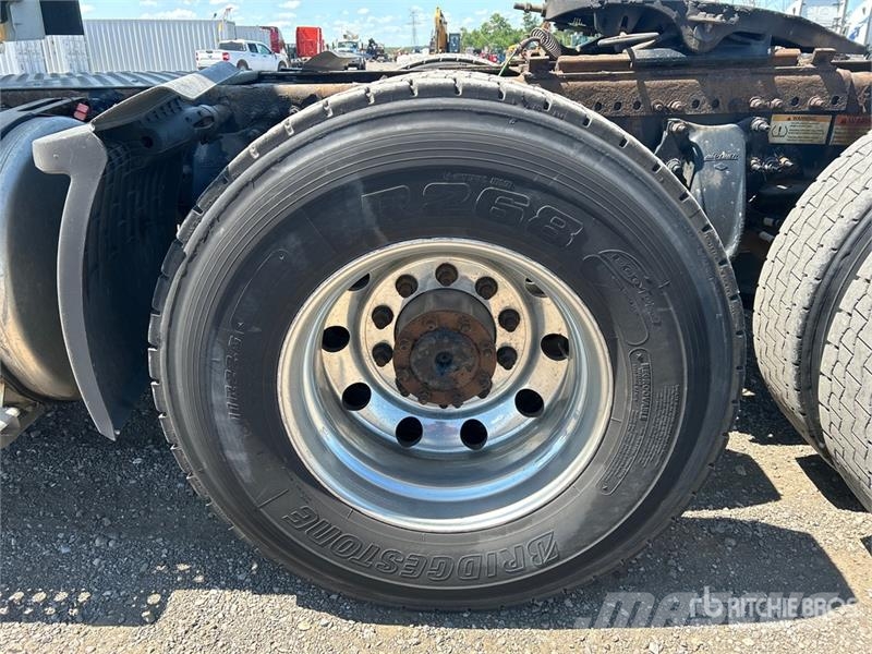 Freightliner Cascadia 126 Tractor Units