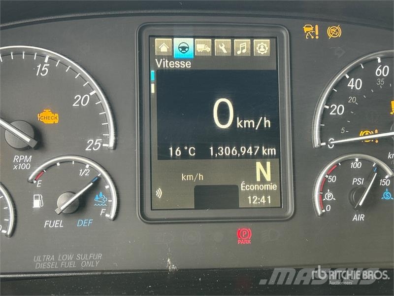Freightliner Cascadia 126 6x4 T/A Sleeper Truck Tractor Motrici e Trattori Stradali