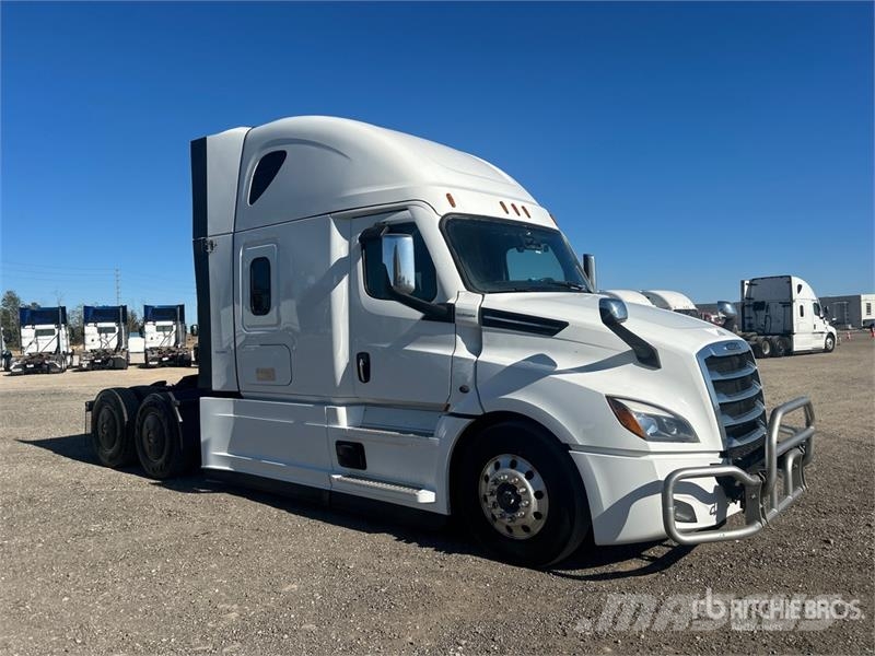 Freightliner Cascadia 126 Trekkers