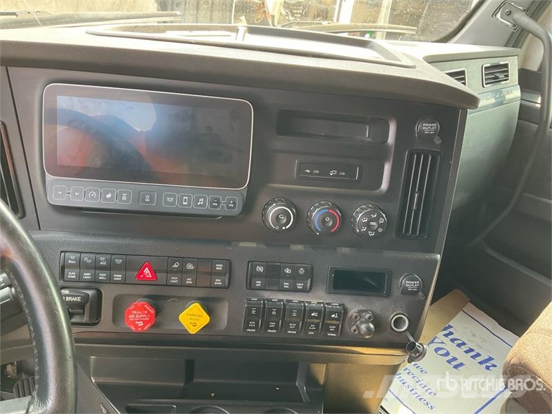 Freightliner Cascadia 126 Prime Movers