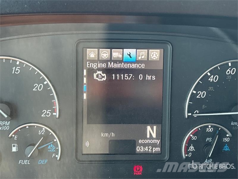 Freightliner Cascadia 126 Naudoti vilkikai