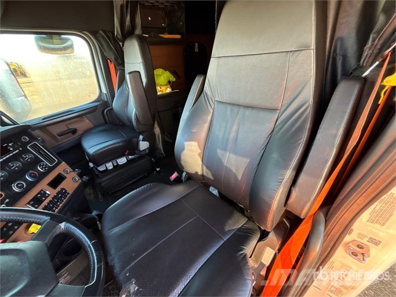 Freightliner Cascadia 126 Tegljači