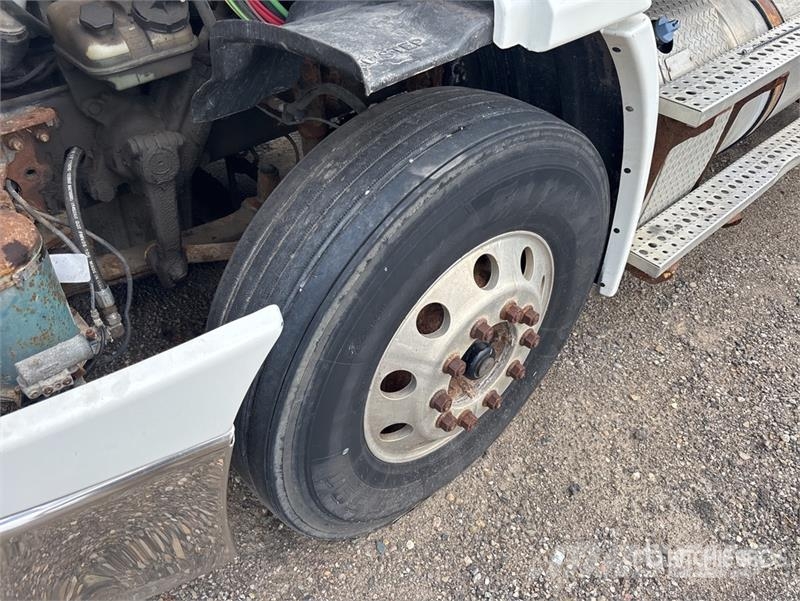 Freightliner Cascadia 113 Vetopöytäautot