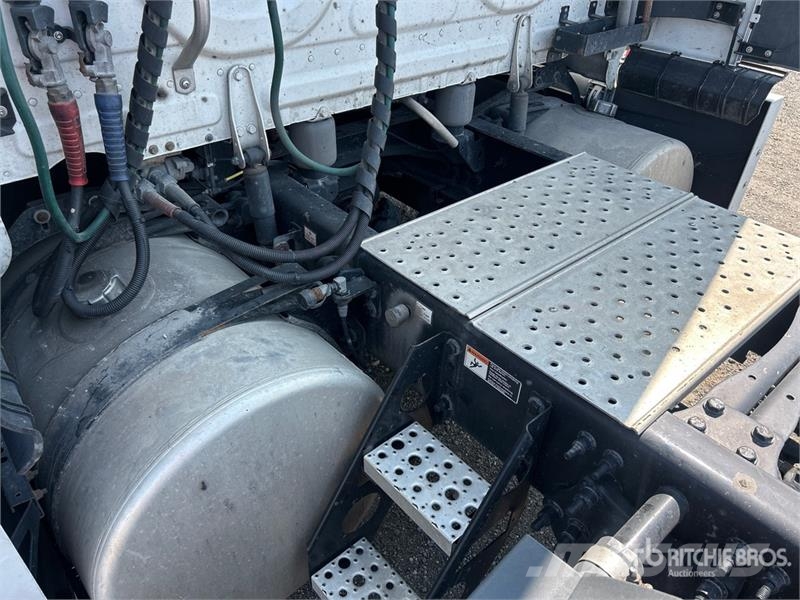 Freightliner Cascadia 126 Tractor Units