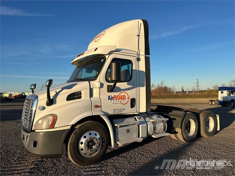 Freightliner Cascadia 113 Vlačilci