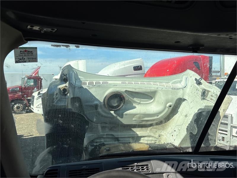 Freightliner Cascadia 125 Truck Tractor Units