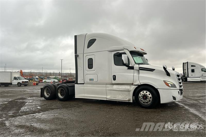 Freightliner Cascadia 126 Truck Tractor Units