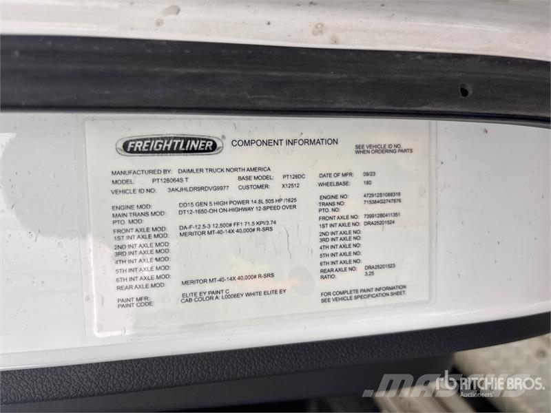 Freightliner Cascadia 126 Naudoti vilkikai
