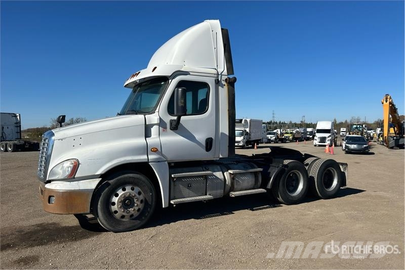 Freightliner Cascadia 125 Тягачі