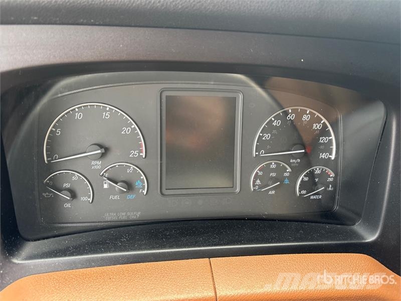 Freightliner Cascadia 126 Naudoti vilkikai