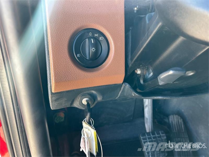 Freightliner Cascadia 126 وحدات الجر