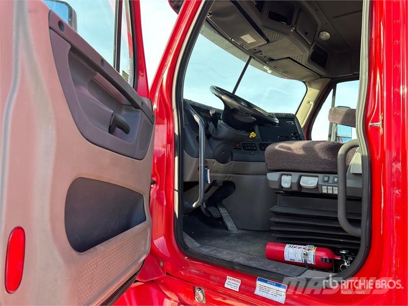 Freightliner Cascadia 125 Седельные тягачи