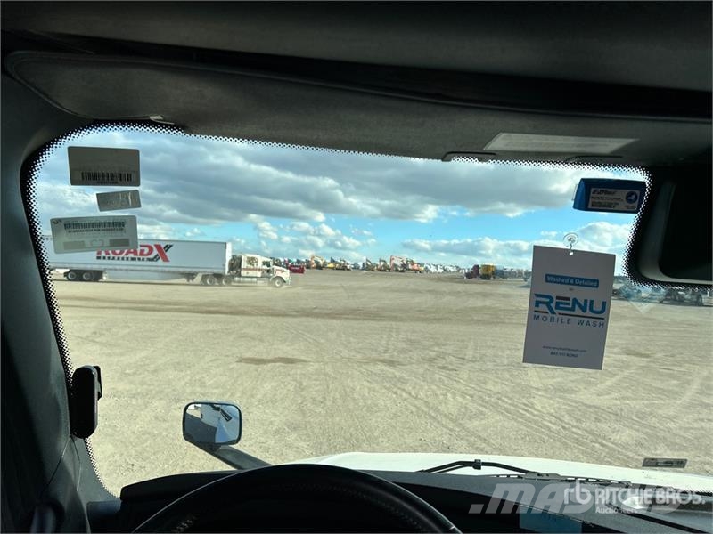 Freightliner Cascadia 126 وحدات الجر
