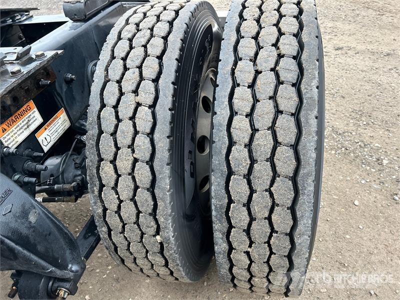 Freightliner Cascadia 126 وحدات الجر