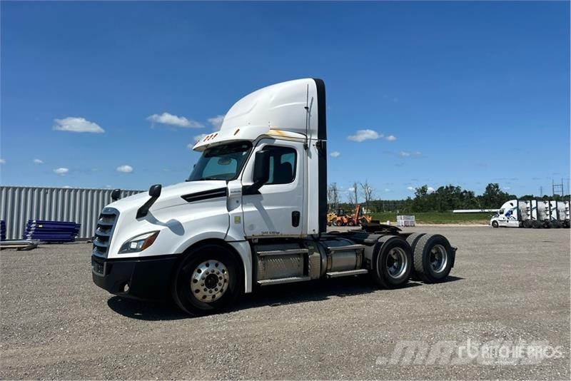 Freightliner Cascadia 126 Tractor Units