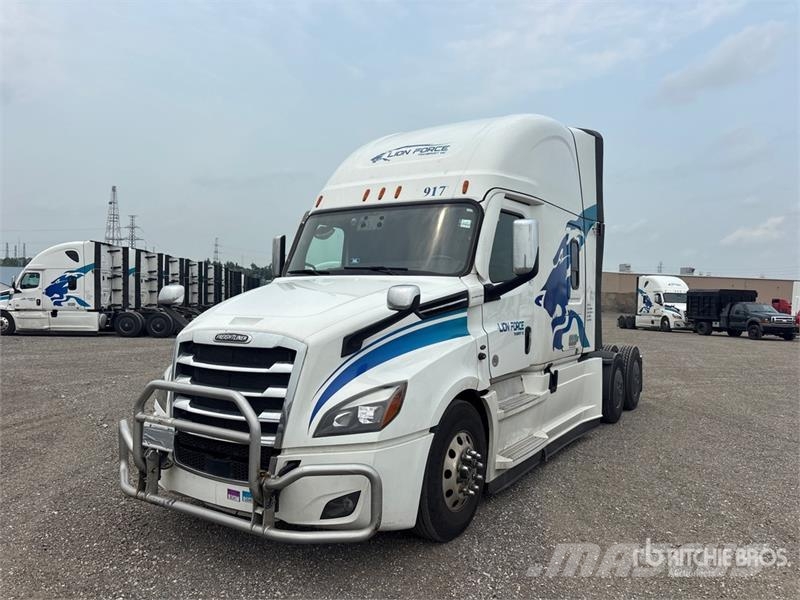 Freightliner Cascadia 126 Naudoti vilkikai