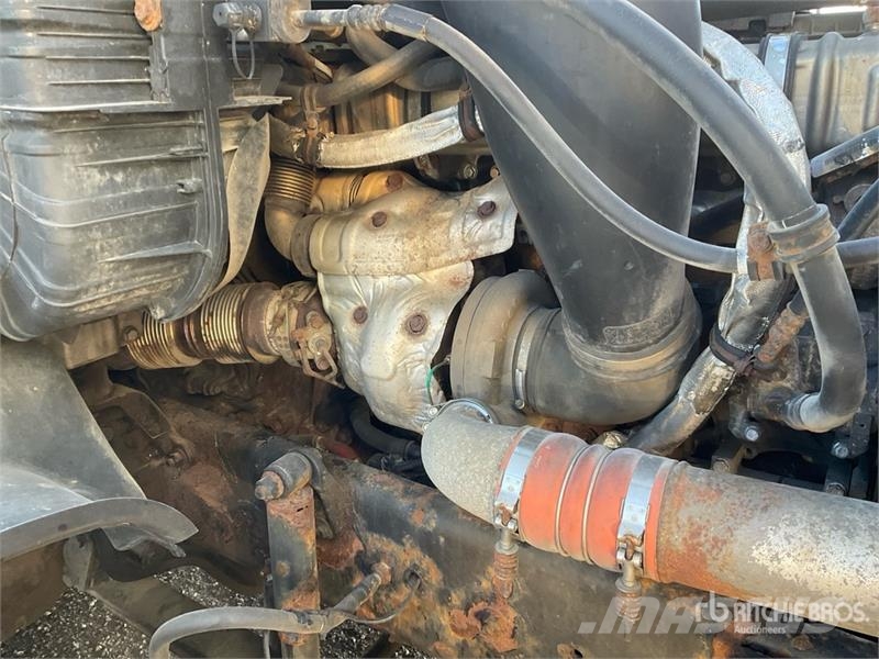 Freightliner Cascadia 125 6x4 Evolution T/A Sleeper Truck Tract Влекачи