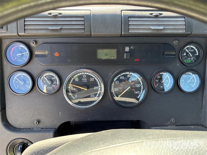 Freightliner Cascadia 125 وحدات الجر
