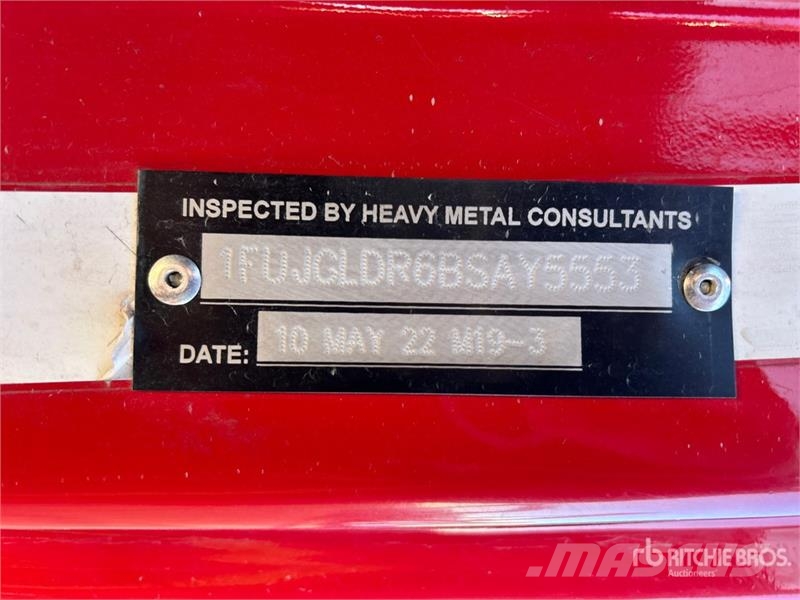 Freightliner Cascadia 125 6x4 T/A Sleeper Truck Tractor Sattelzugmaschinen
