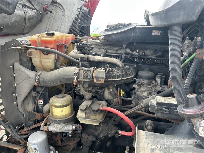 Freightliner Cascadia 125 6x4 T/A Sleeper Truck Tractor Truck Tractor Units