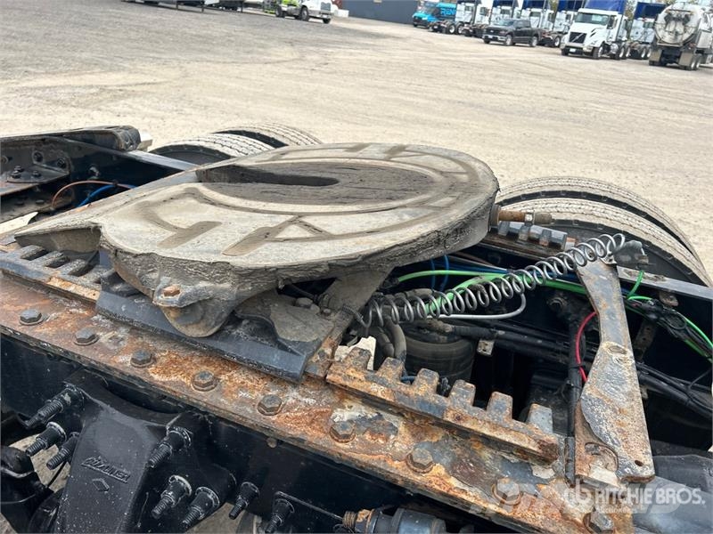 Freightliner Cascadia 126 وحدات الجر