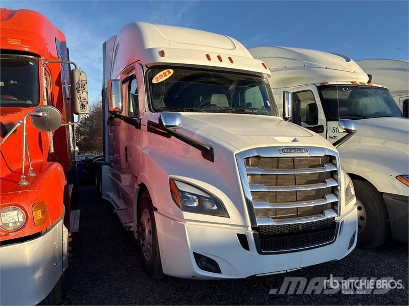 Freightliner Cascadia 126 Motrici e Trattori Stradali