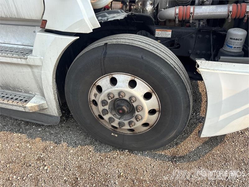 Freightliner Cascadia 126 Naudoti vilkikai