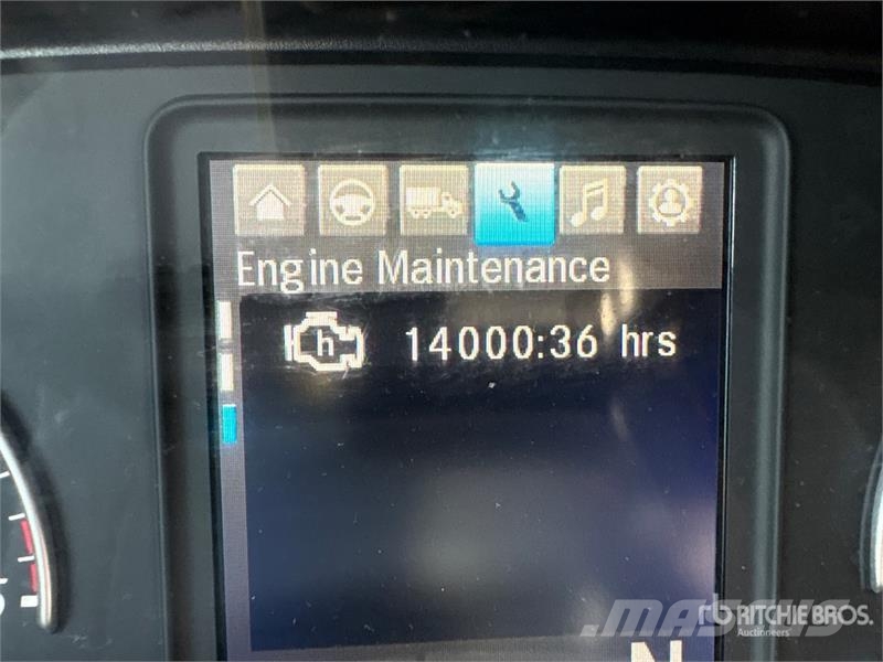 Freightliner Cascadia 126 T/A Sleeper Truck Tractor Sattelzugmaschinen