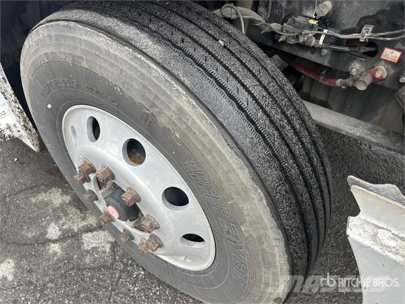 Freightliner Cascadia 116 Trekkers