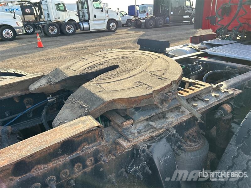 Freightliner Cascadia 125 Седельные тягачи