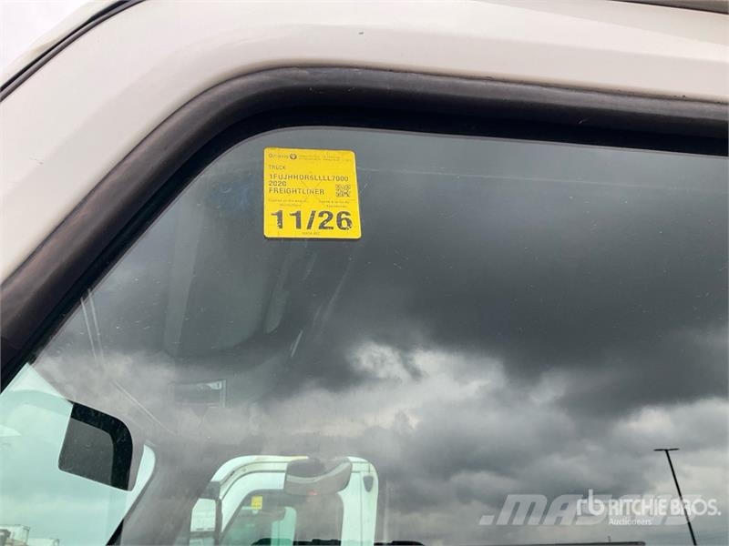 Freightliner Cascadia 126 6x4 T/A Sleeper Truck Tractor Motrici e Trattori Stradali