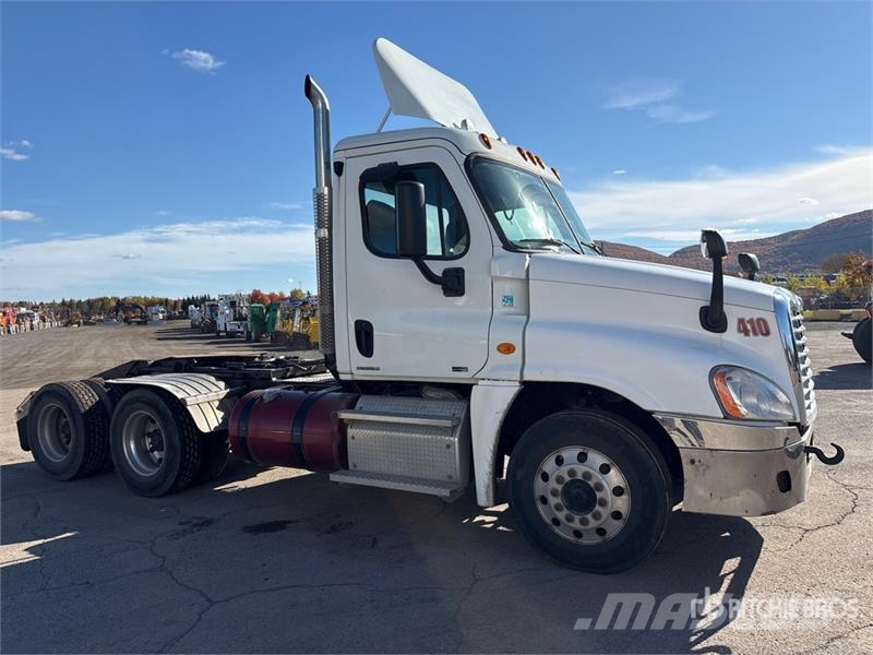 Freightliner Cascadia 125 Тягачі